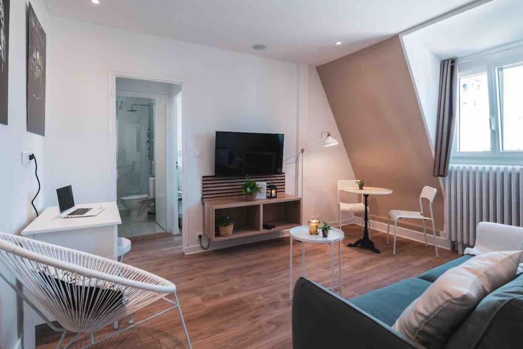La Suite 7 Gite Urbain Charleville-Mézières Εξωτερικό φωτογραφία