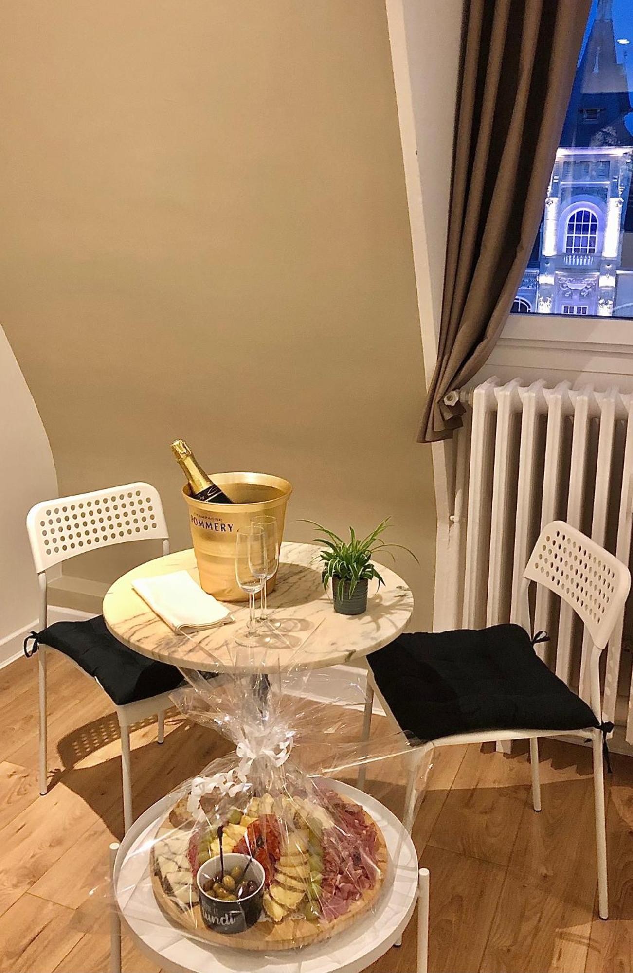 La Suite 7 Gite Urbain Charleville-Mézières Εξωτερικό φωτογραφία